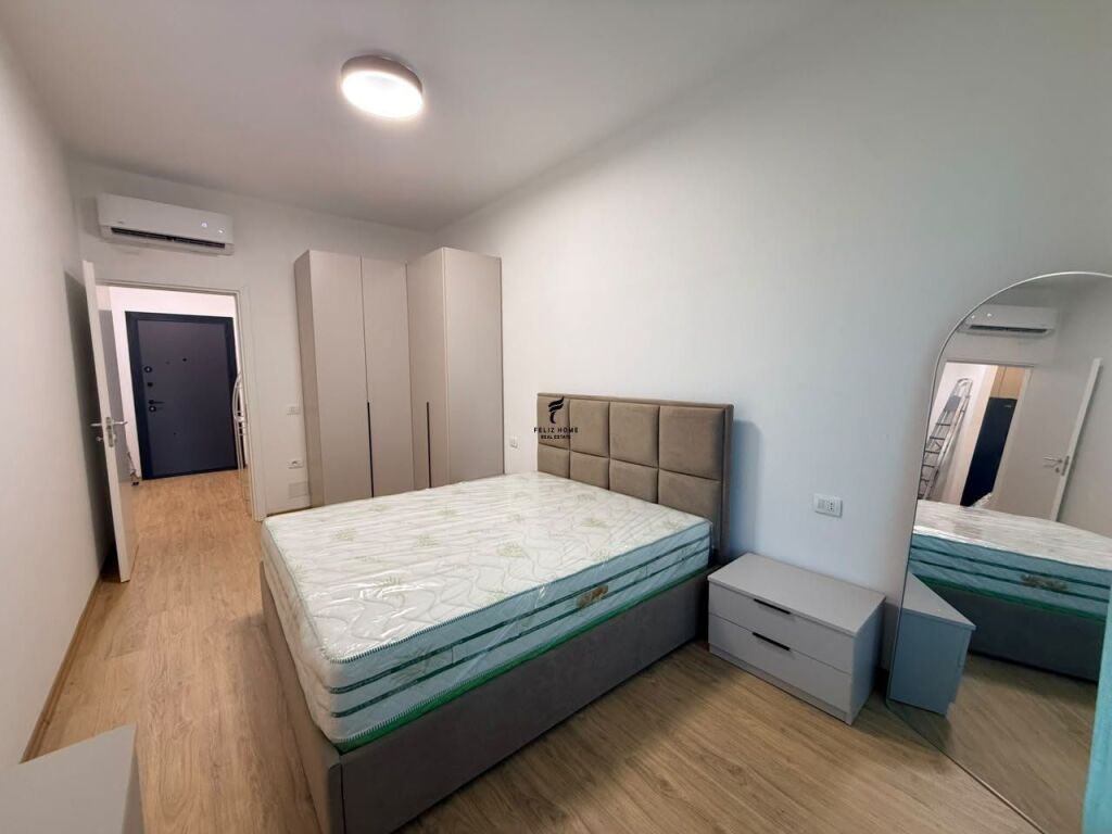APARTAMENT ME QERA 1+1 RRUGA 5 MAJ 55.000 LEKE FH-86558