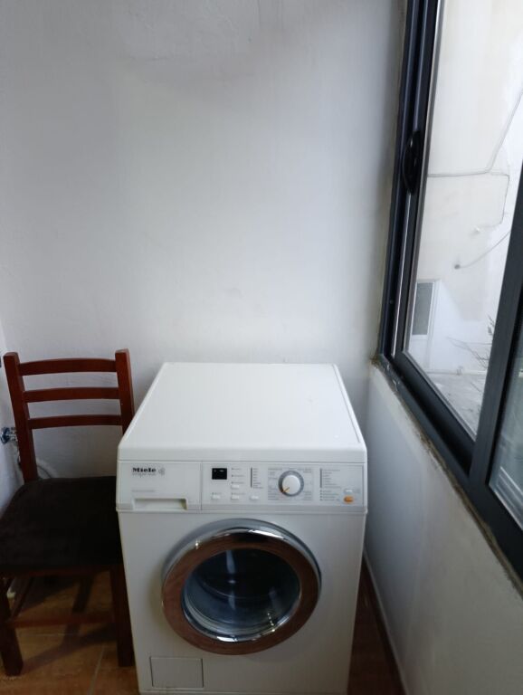 🏡 Jepet Garsoniere me Qera – Qytet Studenti