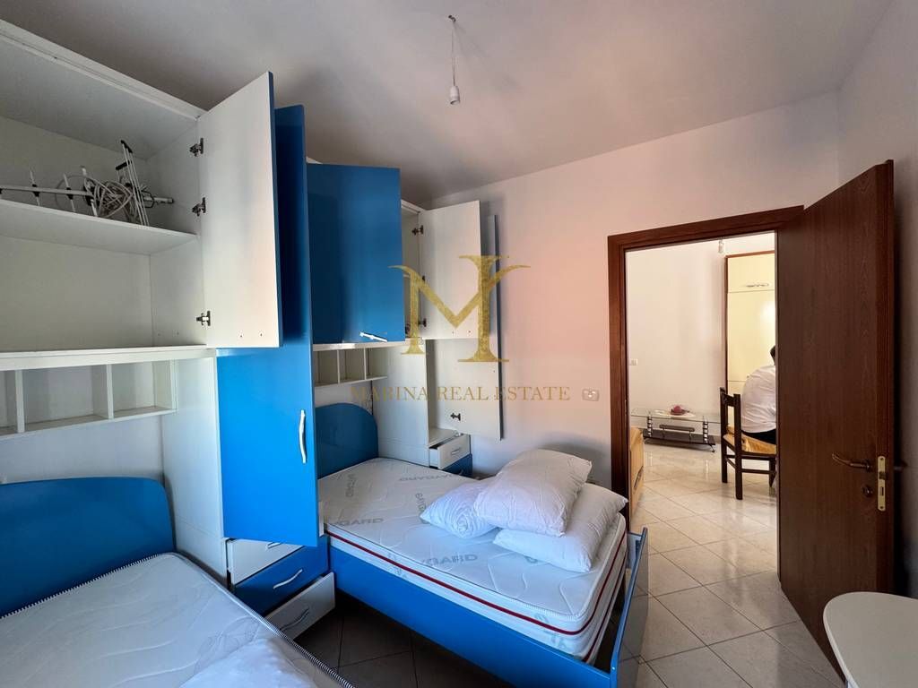 Shitet apartament 2+1 me pamje nga deti në Durrës (zona Plazh Iliria)