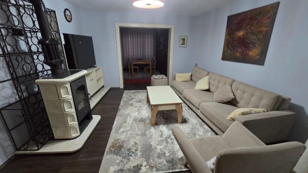 Jepet Me Qera Apartament 3+1+Aneks+Ballkon, Prane Sheshit Skenderbe