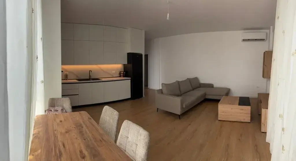 Affitto | Apartament 2 + 1 | Rruga Besa | 700 €/mese