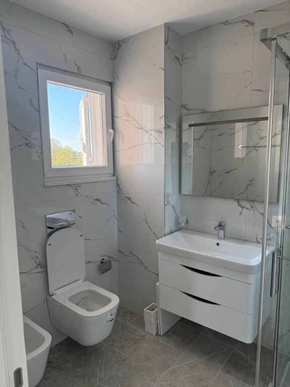 Qera | Vilë 5 + 1+3 | TEG – Tirana East Gate | 3000 €/muaj