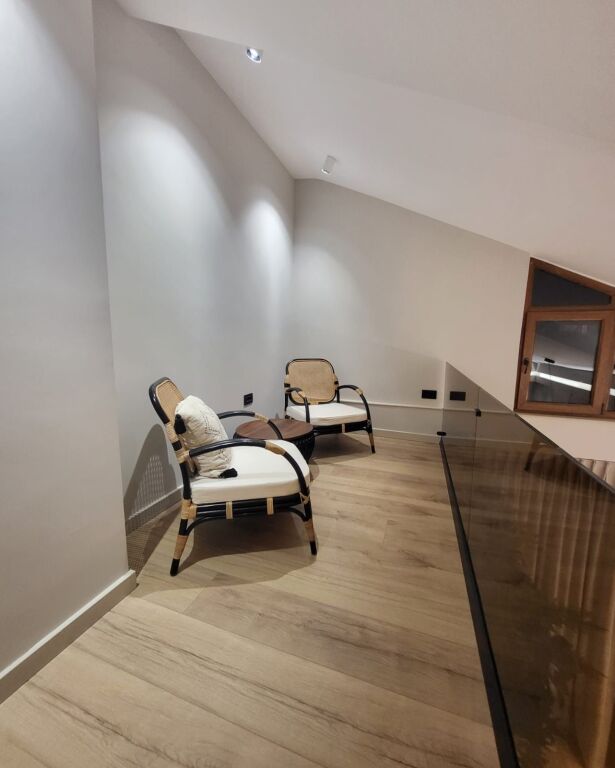 Duplex 3+1+2+🅿️ per qira, Prane Kodres se Diellit !