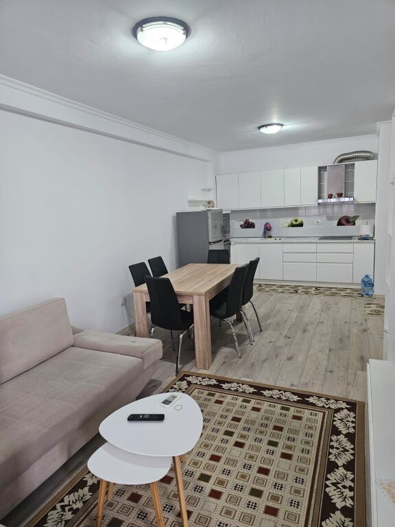 Jepet Apartament 2+1 me qera Tek Kompleks Kontakt, 21 Dhjetori   ID 5272