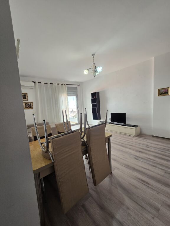 Apartment for sale, dry lake