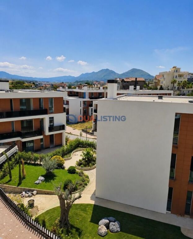 Apartament 2+1 me oborr privat & verandë+Post Parkimi Rezidenca Tulipan!