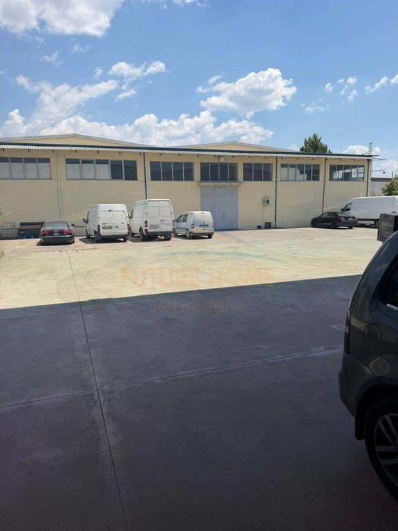 Qira, Kapanon, Autostrada Tiranë-Durrës (Prane QTU).