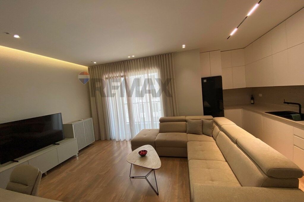 Apartament 2+1 me qira / te Ish Frigoriferi
