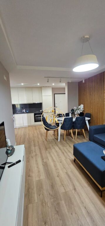 SHITET APARTAMENT 1+1 VETEM 50 METRA NGA DETI – GOLEM