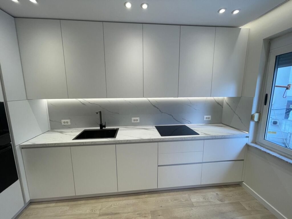 🏡 Jepet me Qira Garsoniere – Bllok, Tiranë
