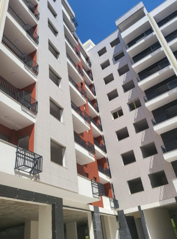 ✅ SHITET APARTAMENT 2+1 | Space City, Paskuqan