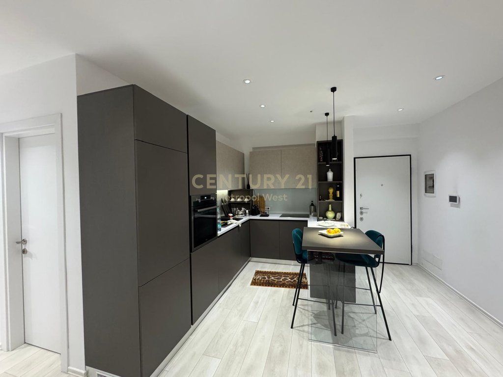 Appartamento 2+1+2 in affitto, Residenza Zircon (vicino a QSUT) WEST146315