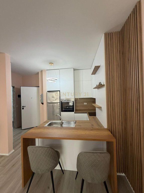 SHITET APARTAMENT 1+1 NË KOMPLEKSIN AURA