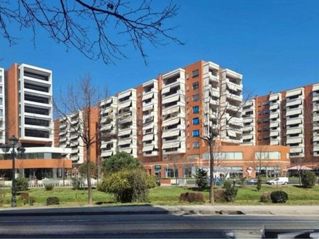Shitet ambient komercial në Kompleksin Delijorgji – Një nga komplekset më të kërkuara në qytet!