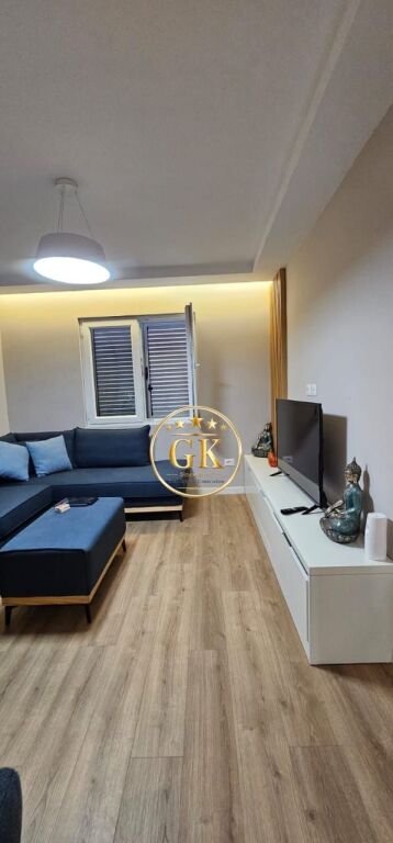 SHITET APARTAMENT 1+1 VETEM 50 METRA NGA DETI – GOLEM