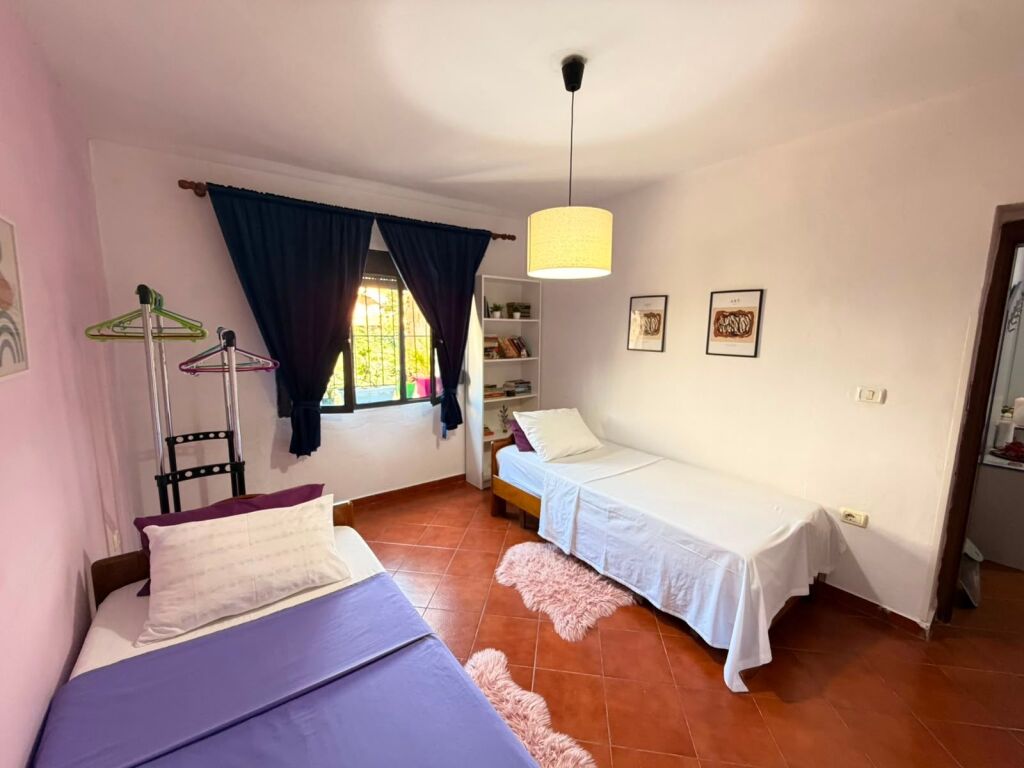 Apartament 1+1 per Shitje Rruga Fortuzi !