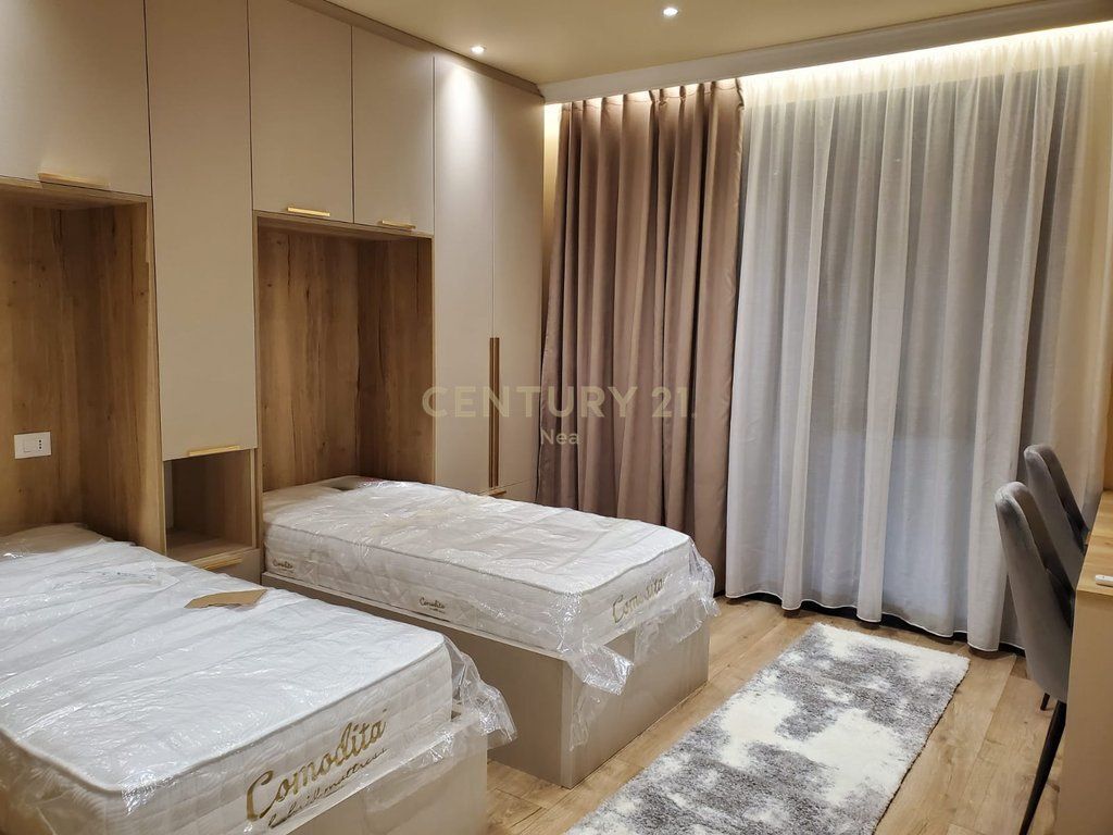 Apartament 2+1+2+ post parkimi per Qira! Nea146211