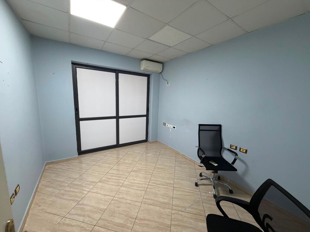 Jepet me qira ambient biznesi – Astir