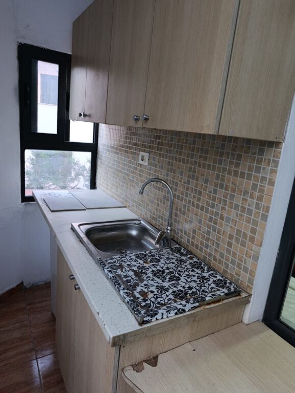 🏡 Jepet Garsoniere me Qera – Qytet Studenti