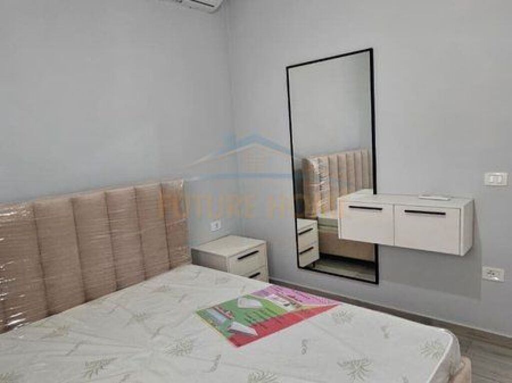Qera, Apartament 2+1 + Post Parkimi, Ish Keneta,Durres