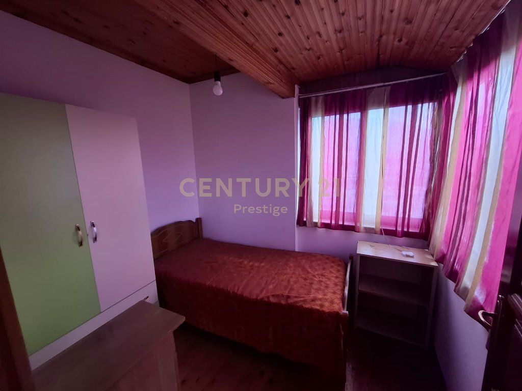 FOR RENT 2+1 APARTMENT IN A VILLA LOCATED AT THE ROUNDABOUT OF SHKOZA!