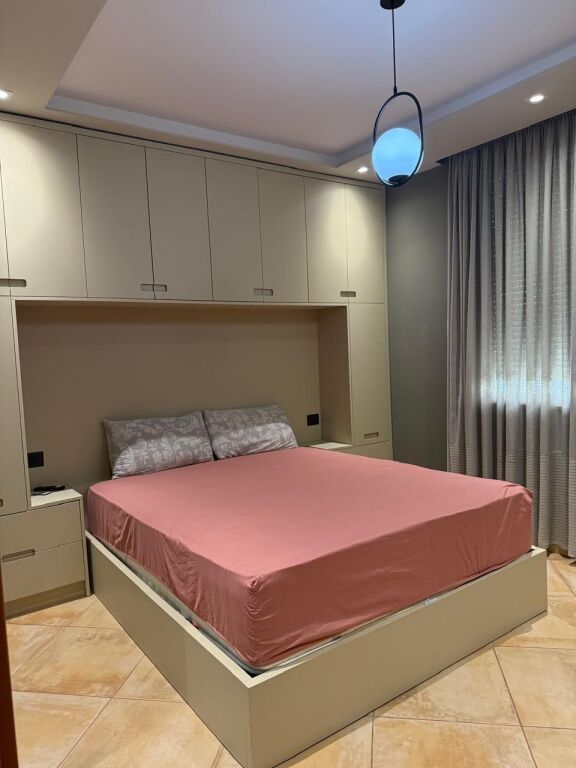 Qera | Apartament 1 + 1 | Rruga Rrapo Hekali | 550 €/muaj