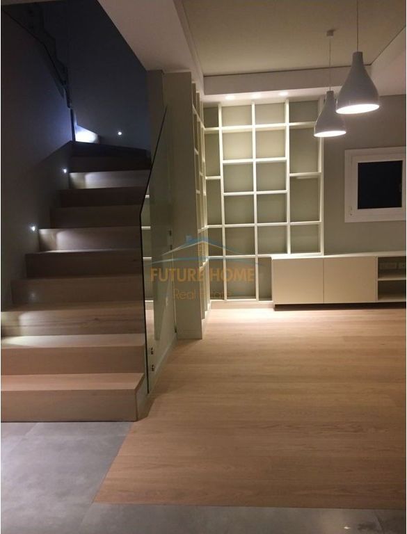 Affitto, Villa su 3 piani, Long Hill Residence, Mullet