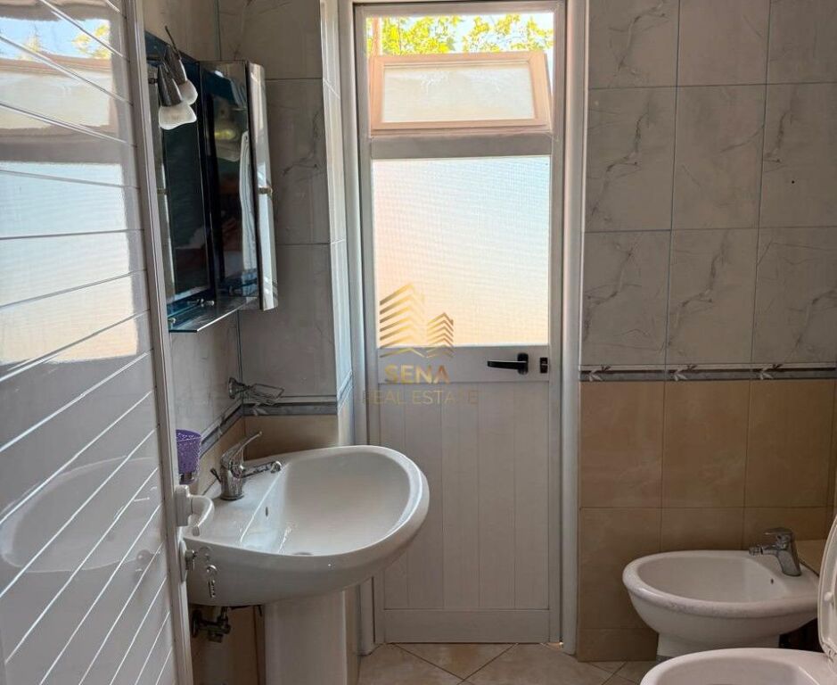 Qira, Apartament 2+1+Blk,Materniteti i Ri, 50.000 Leke/muaj I Diskutueshem