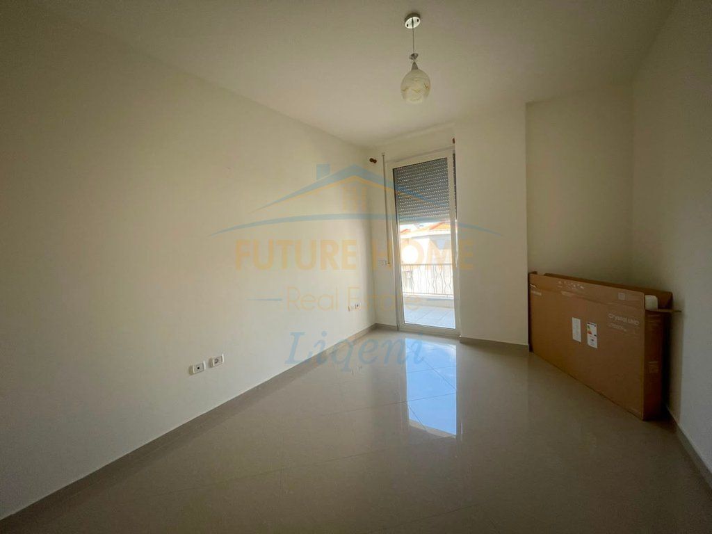 Qera, Apartament 2+1+Post Parkimi, Liqeni Thatë, Tiranë.