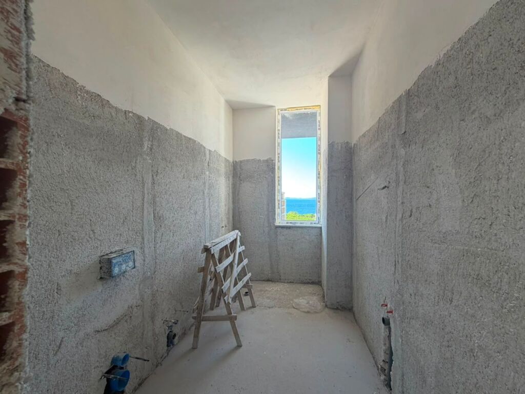 🏠 FOR SALE: Premium 1+1 Apartment with 2 Balconies 📍Vlorë – Near Marina Bay – 🌊Sea View🌊 || €211,000 – Delivery: November 2026 – 5th Floor – 84 m²