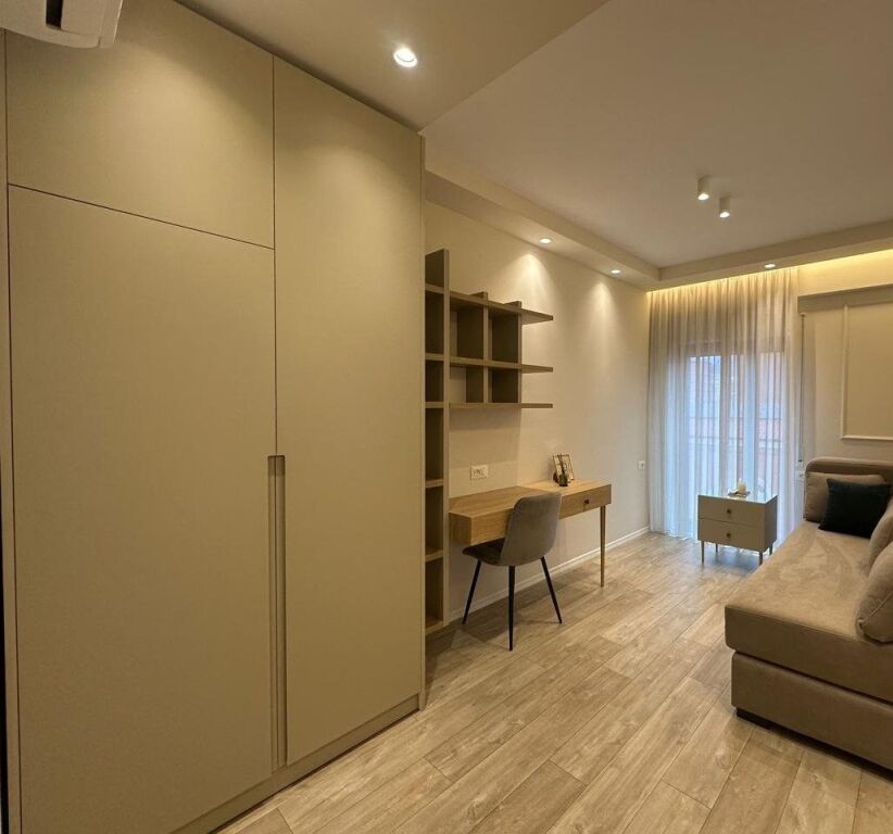 Apartament Modern 2+1 me Qira-Rruga e Kavajës, Pranë Kishës Katolike!