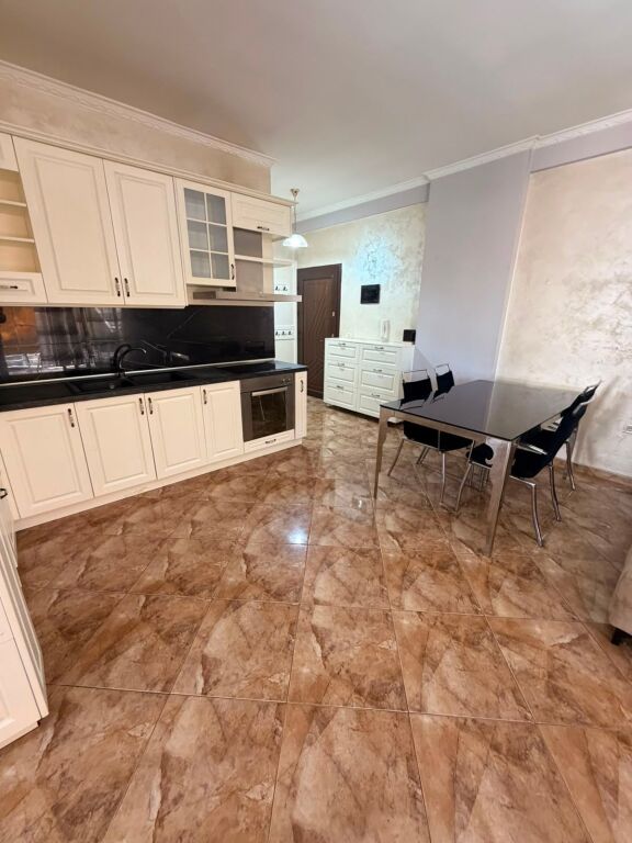 In affitto 2+1+2 ASTIR TE BOHEM 550 mila leke