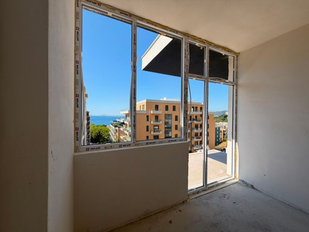 🏠 FOR SALE: Premium 1+1 Apartment with 2 Balconies 📍Vlorë – Near Marina Bay – 🌊Sea View🌊 || €211,000 – Delivery: November 2026 – 5th Floor – 84 m²