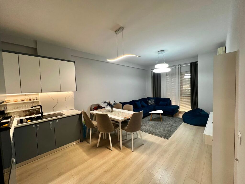 APARTAMENT 2+1+2 TUALETE. 70000 LEKE.DON BOSKO.