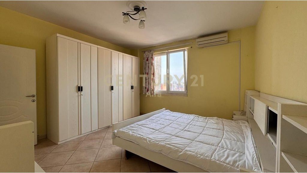 Apartment 2+1+2 bathrooms for sale at Hoxha Tahsim!