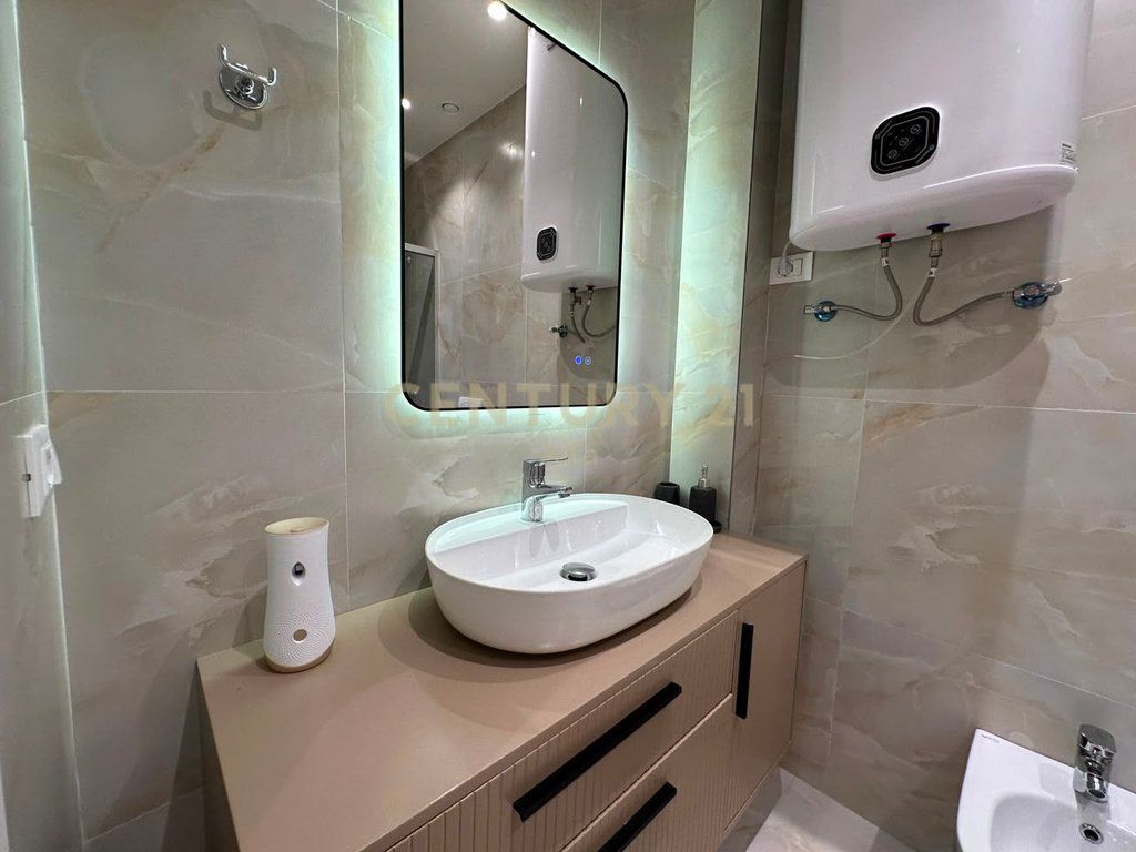 Apartment 2+1+Parking Spot for Rent near the Tirana Lake!