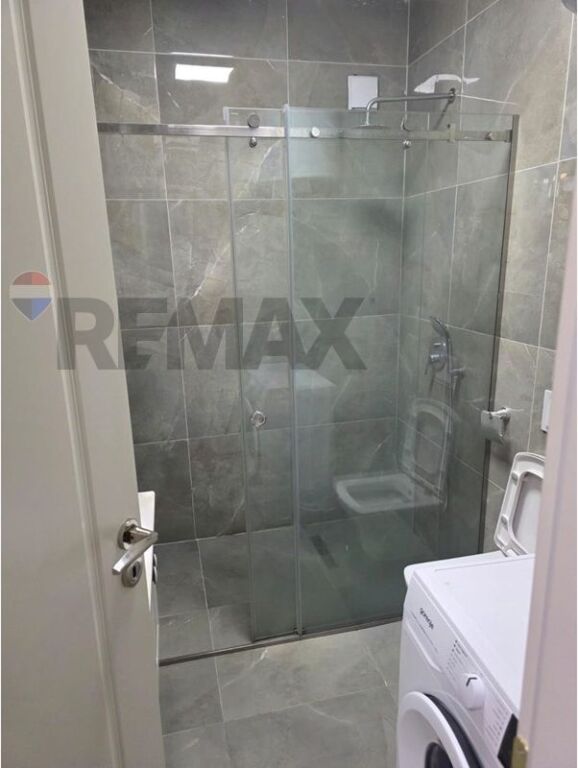 Jepet me Qira Apartament 1+1 te Liqeni i Thatë