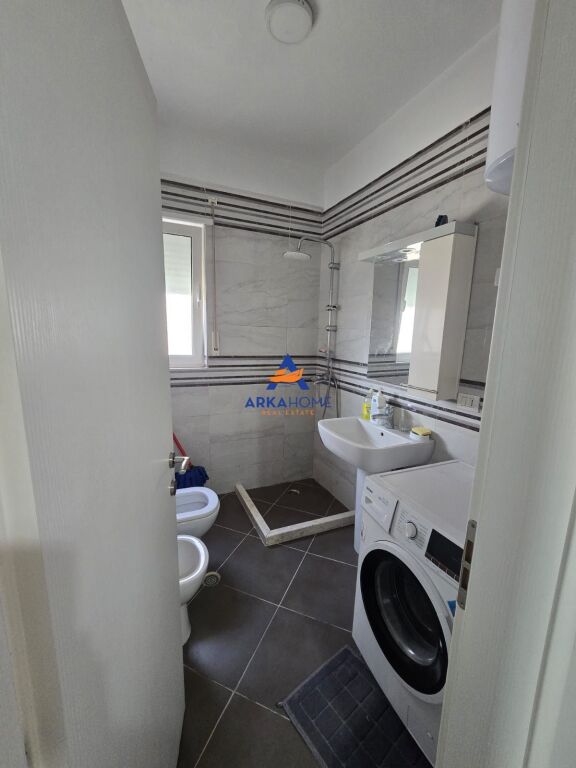JEPET ME QERA APARTAMENT 2+1+BALLKON "KOPSHTI BOTANIK" 60.000 LEKE