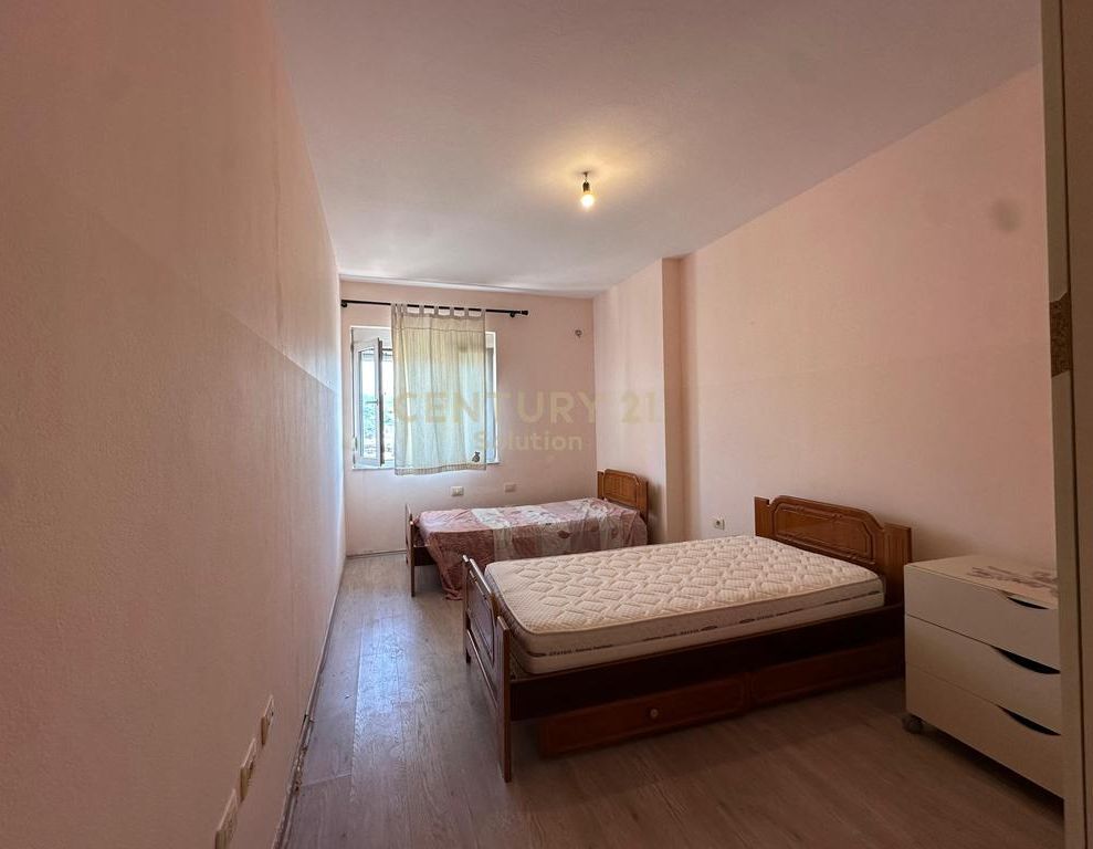 JEPET ME QIRA APARTAMENT 2+1, YZBERISHT 480 € /Muaj
