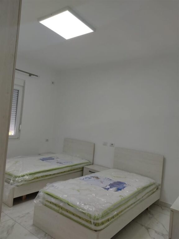 Qera | Apartament 2 + 1 | Rruga e Dibrës | 480 €/muaj