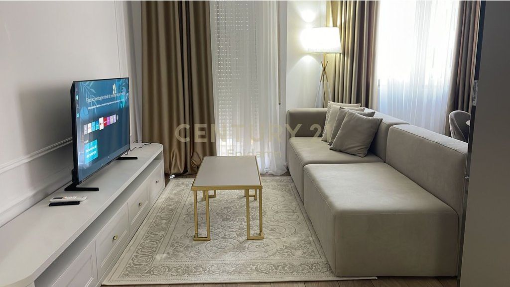 Affittasi Appartamento Moderno 2+1 – Piazza Pranvera, Durrës €850