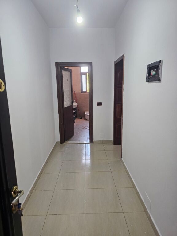 APARTAMENT 1+1 ME QIRA – PRANË CONCORD CENTER, RRUGA 5 MAJI 3397