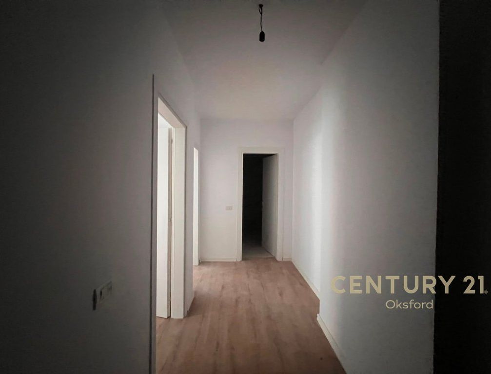 YZBERISHT, APARTAMENT 1+1 PER SHITJE 110,400 €