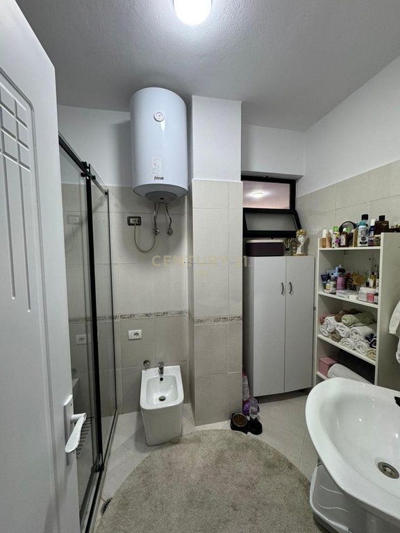 Apartament 2+1+2+ parking ne Astir, prane Viles L.