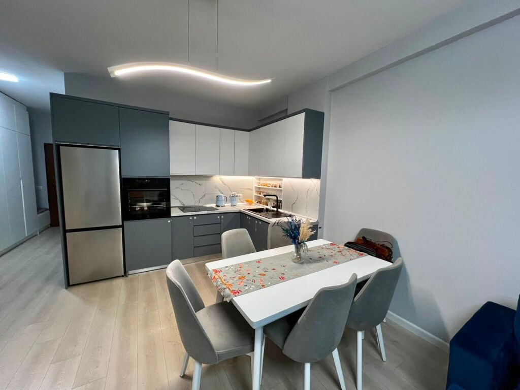 APARTAMENT 2+1+2 TUALETE. 70000 LEKE.DON BOSKO.