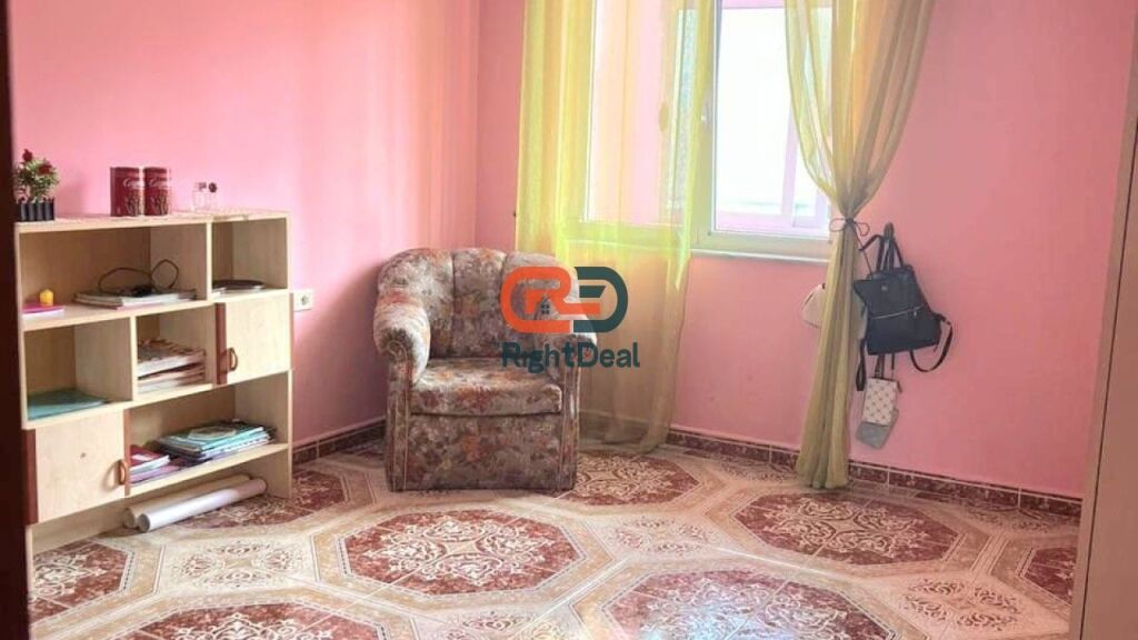 Tek Rruga Bardhyl, Shitet Apartament 2+1, Ideal Per Banim Dhe Investim !!!