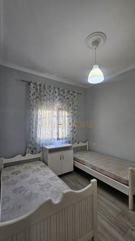 Qera, Apartament 2+1 + Post Parkimi, Ish Keneta,Durres