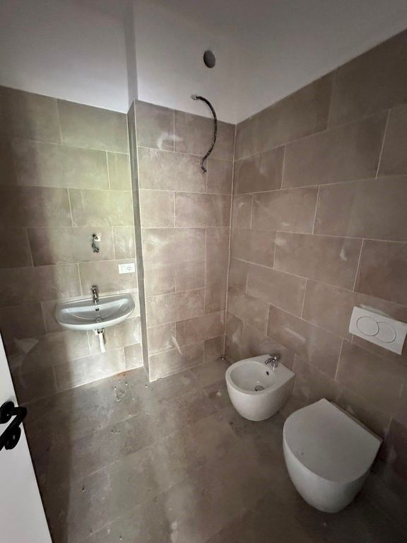 APPARTAMENTO 2+1+2 IN VENDITA "LAKE DIAMOND RESIDENCE", LAGO ASCIUTTO-TIRANA!