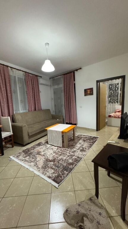 Affitto | Apartament 1 + 1+Ballkon |Astir | 400 €/mese