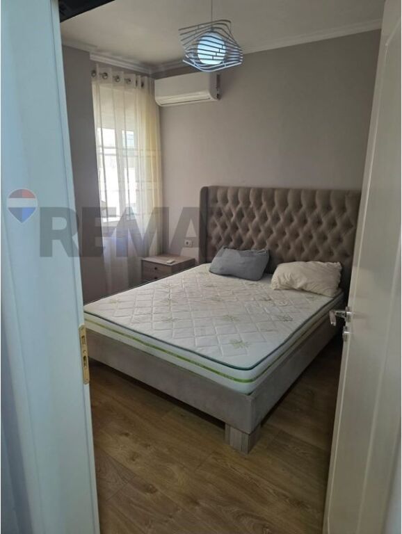 Jepet me Qira Apartament 1+1 te Liqeni i Thatë